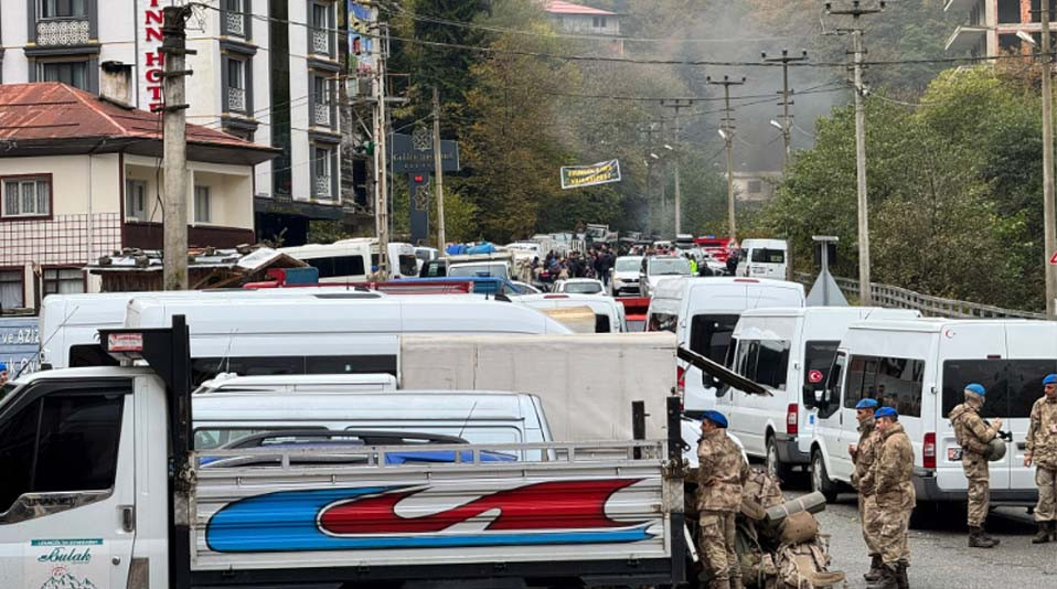 Uzungöl'de HES Protestosu: Halk İsyanda!